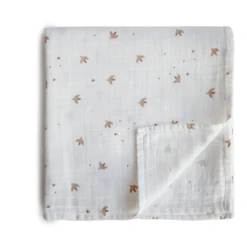Mushie ORGANIC COTTON MUSLIN SWADDLE BLANKET IN SPARROW
