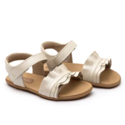 RUFFLE SANDAL